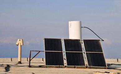 光伏全線爆發(fā) 新能源最強(qiáng)風(fēng)口來襲，光伏設(shè)備產(chǎn)業(yè)迎來黃金時(shí)代